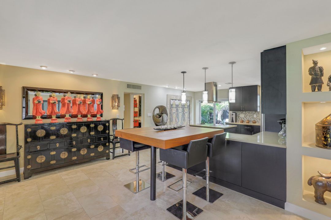 799 Broad Ave S, Naples, FL 34102