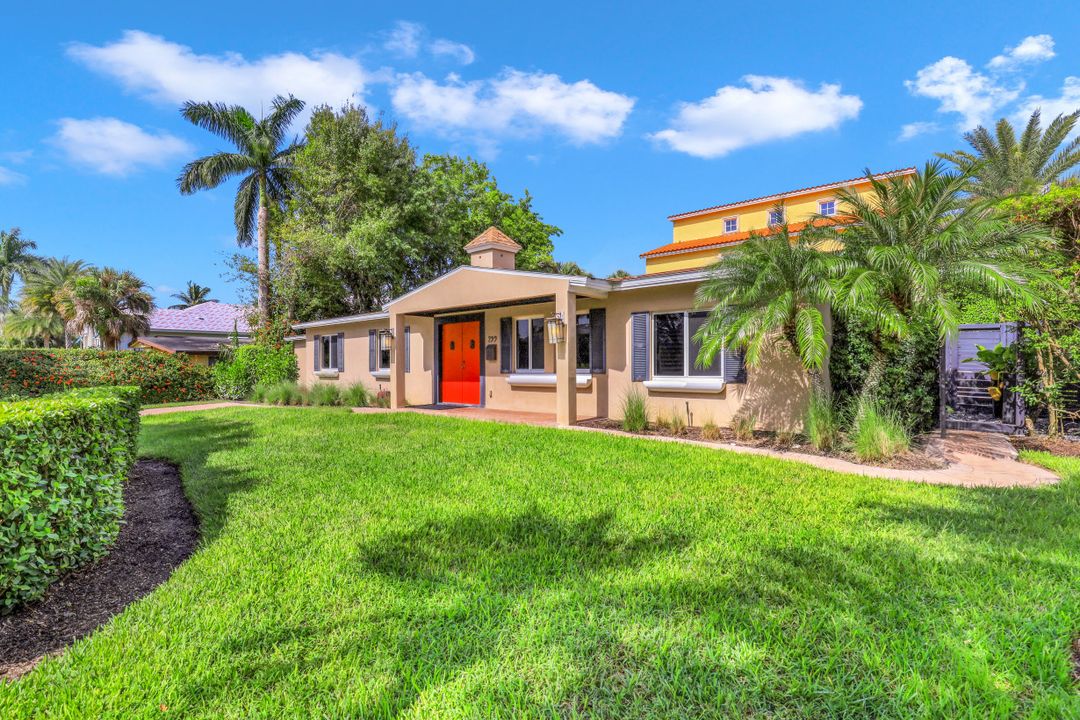 799 Broad Ave S, Naples, FL 34102