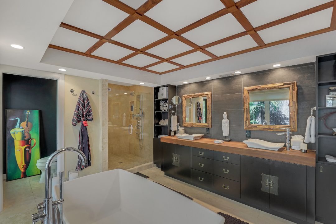 799 Broad Ave S, Naples, FL 34102