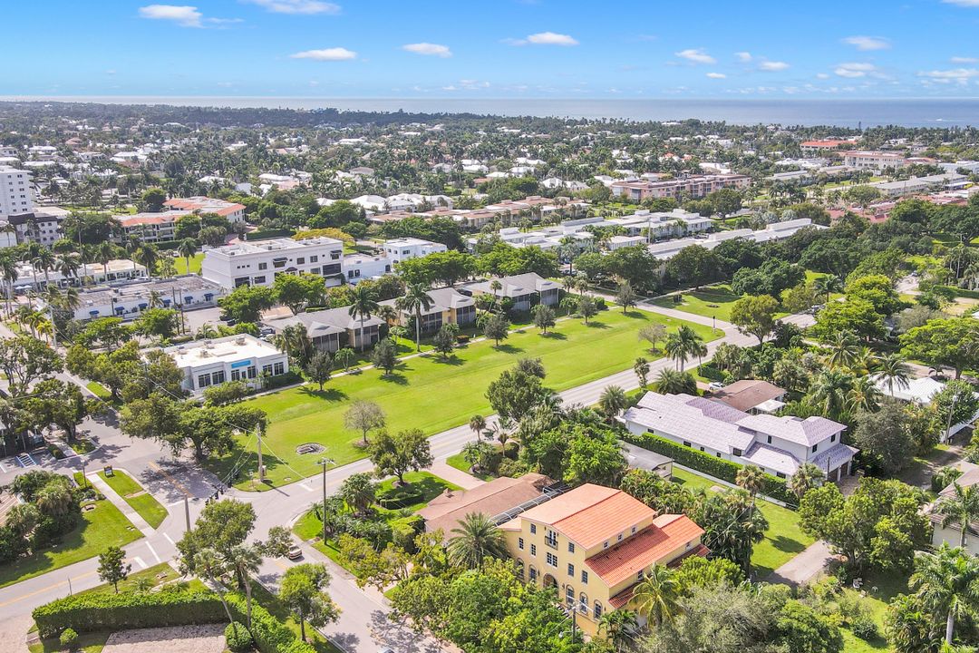 799 Broad Ave S, Naples, FL 34102