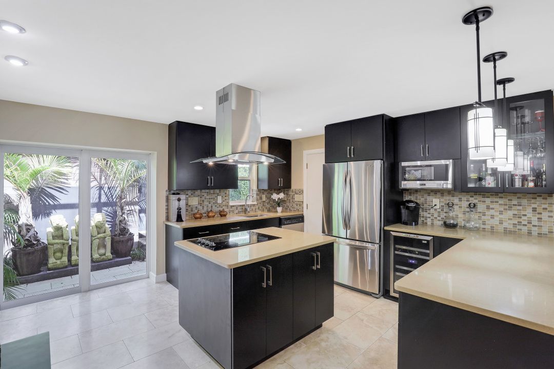 799 Broad Ave S, Naples, FL 34102