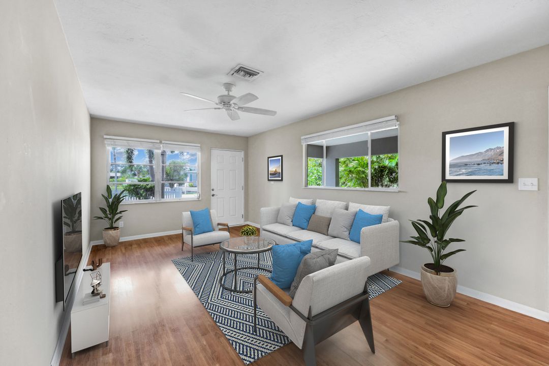 547 103rd Ave N, Naples, FL 34108