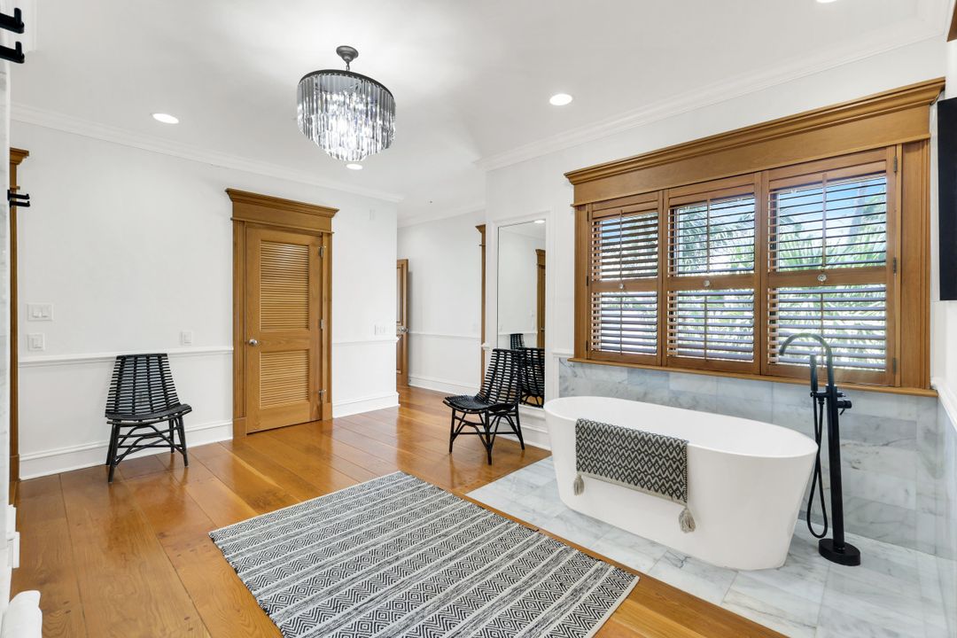 16596 Captiva Dr, Captiva, FL 33924