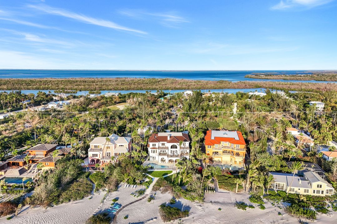 16596 Captiva Dr, Captiva, FL 33924