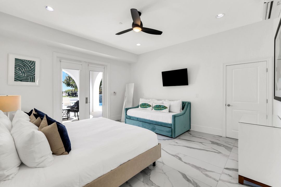 16596 Captiva Dr, Captiva, FL 33924