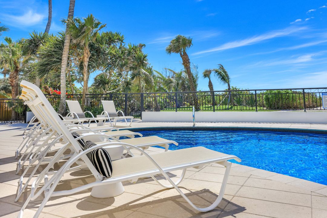16596 Captiva Dr, Captiva, FL 33924