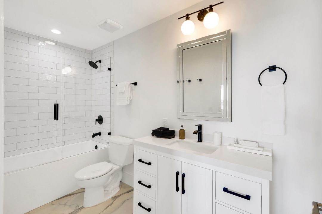 16596 Captiva Dr, Captiva, FL 33924