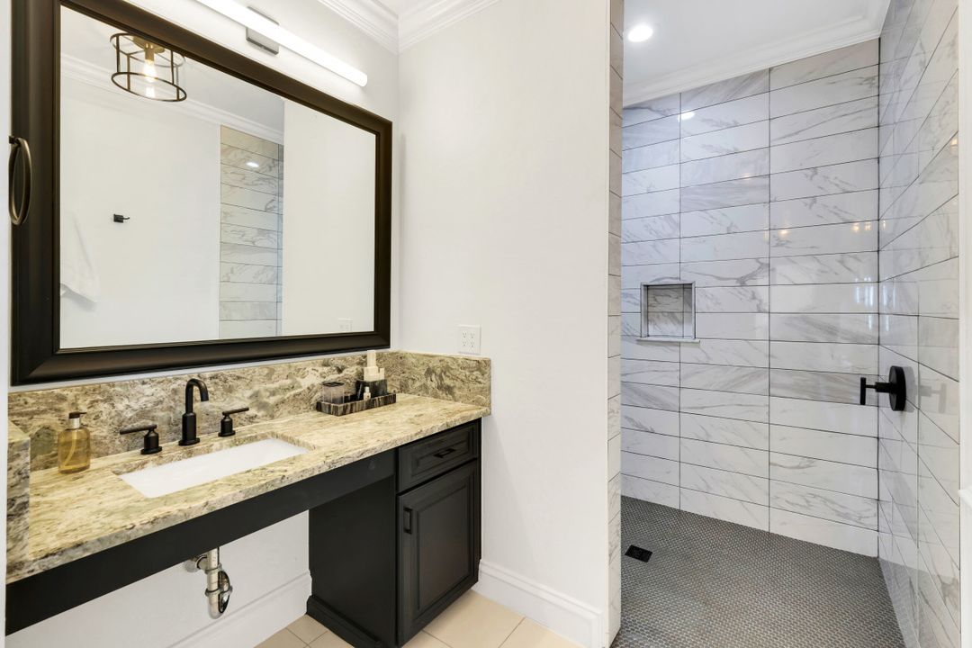 16596 Captiva Dr, Captiva, FL 33924