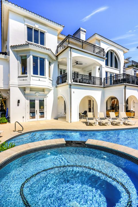 16596 Captiva Dr, Captiva, FL 33924