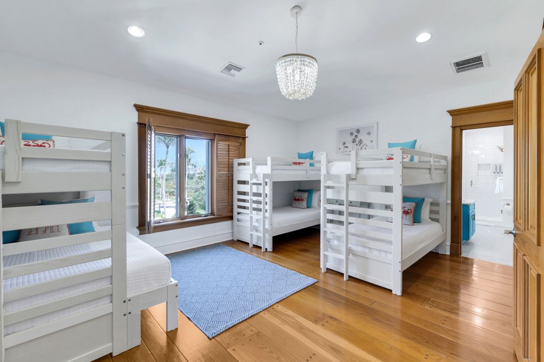 16596 Captiva Dr, Captiva, FL 33924