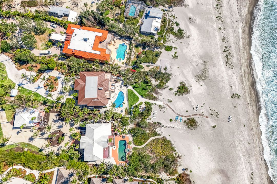 16596 Captiva Dr, Captiva, FL 33924