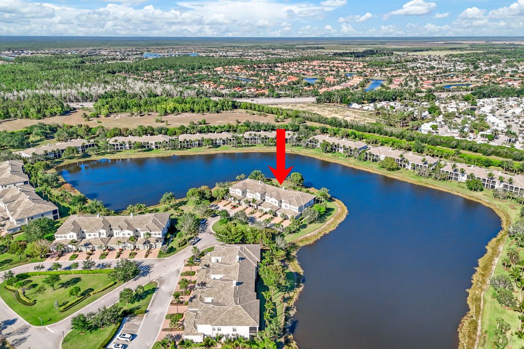 9292 Belle Ct #201, Naples, FL 34114