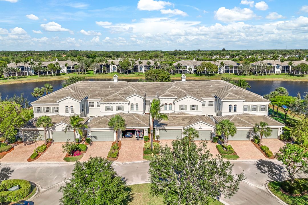 9292 Belle Ct #201, Naples, FL 34114