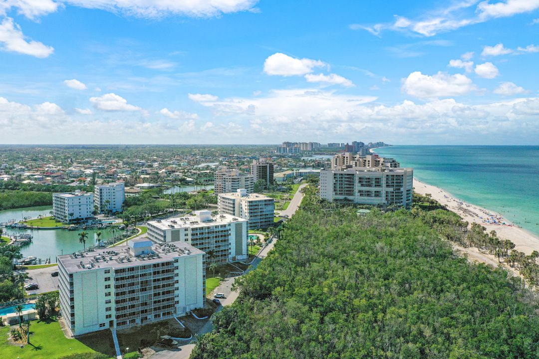 5 Bluebill Ave #812, Naples, FL 34108