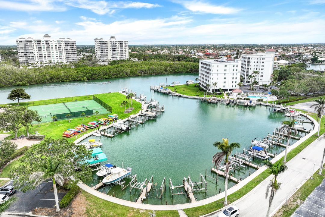 5 Bluebill Ave #812, Naples, FL 34108