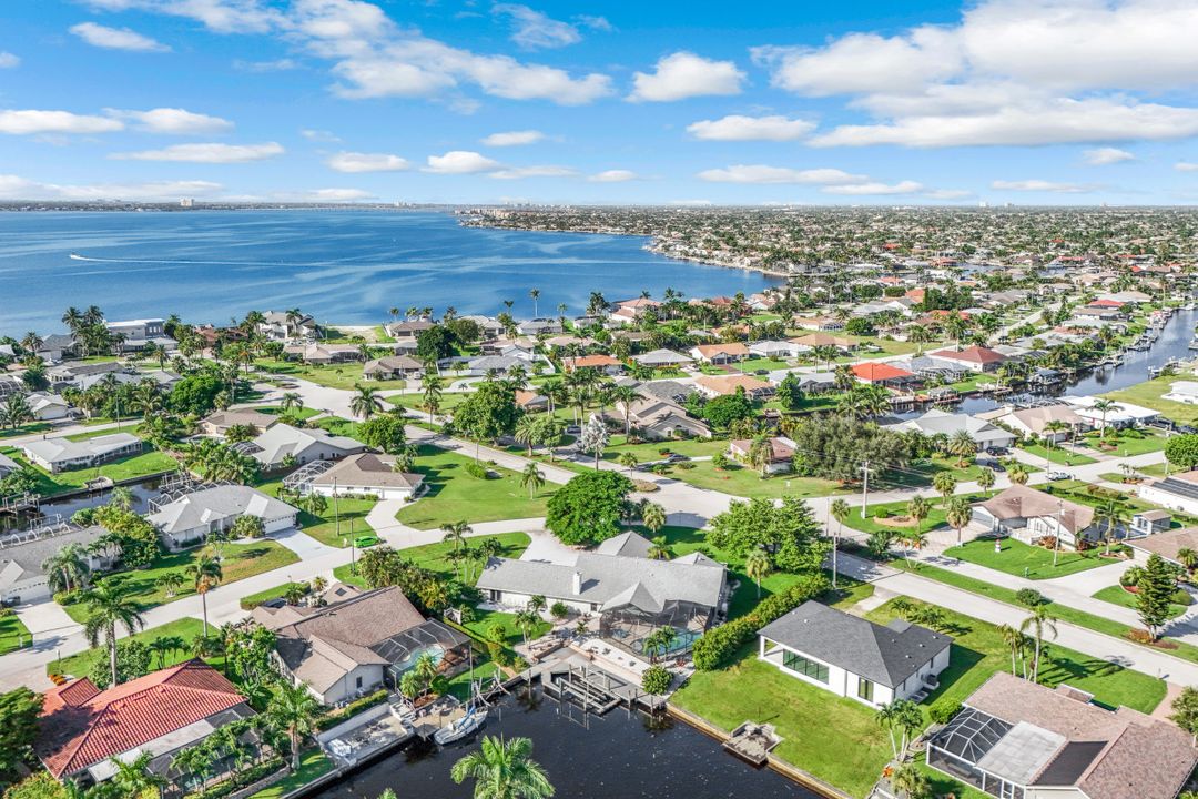 2617 SE 23rd Ave, Cape Coral, FL 33904