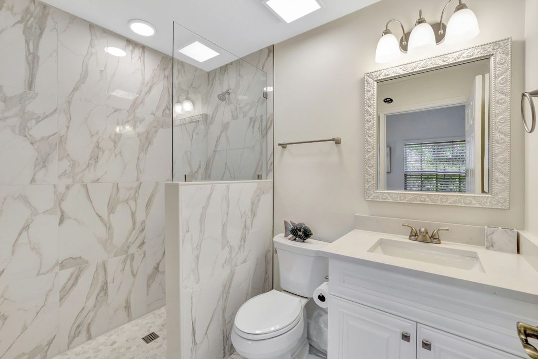 4500 Botanical Pl Cir #301, Naples, FL 34112