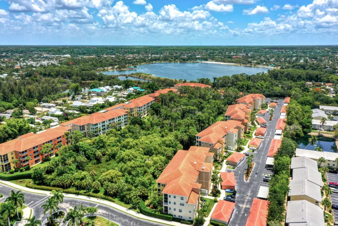 4500 Botanical Pl Cir #301, Naples, FL 34112