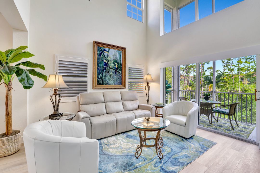 4500 Botanical Pl Cir #301, Naples, FL 34112