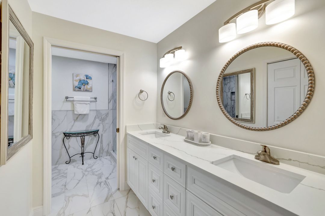 4500 Botanical Pl Cir #301, Naples, FL 34112