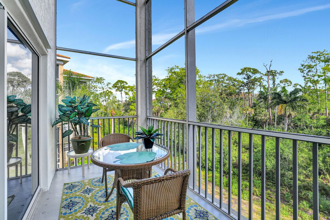 4500 Botanical Pl Cir #301, Naples, FL 34112