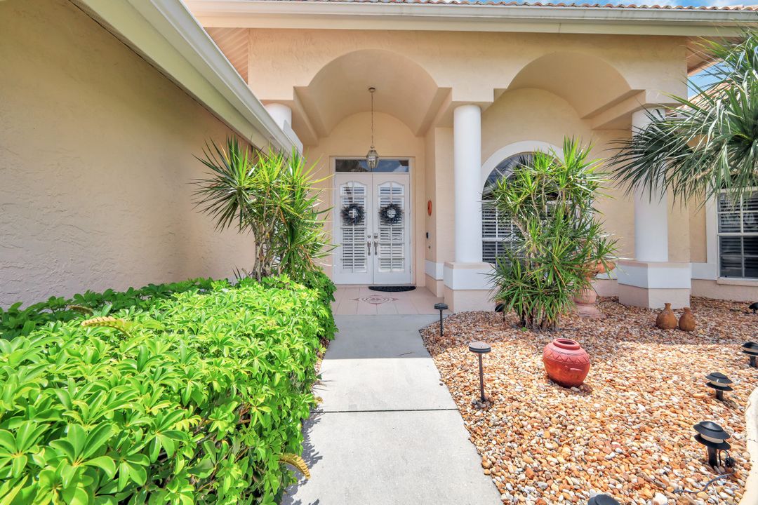 628 SW 56th St, Cape Coral, FL 33914