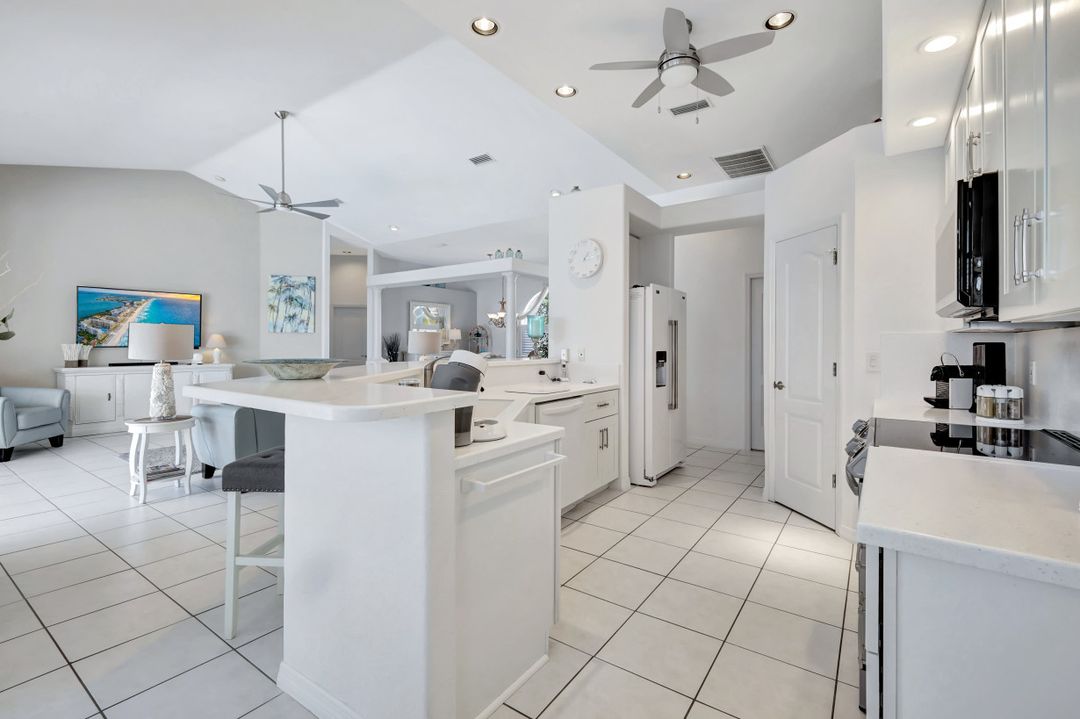 628 SW 56th St, Cape Coral, FL 33914
