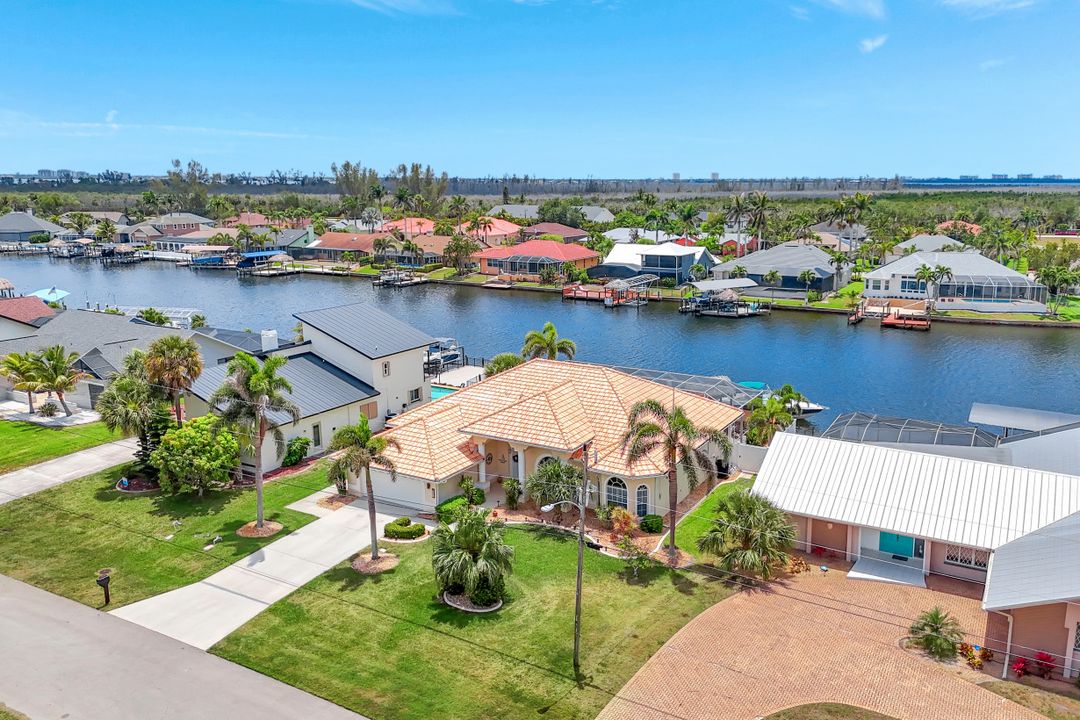 628 SW 56th St, Cape Coral, FL 33914