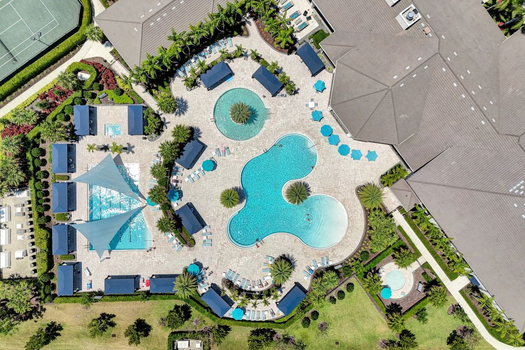 28616 Wharton Dr, Bonita Springs, FL 34135