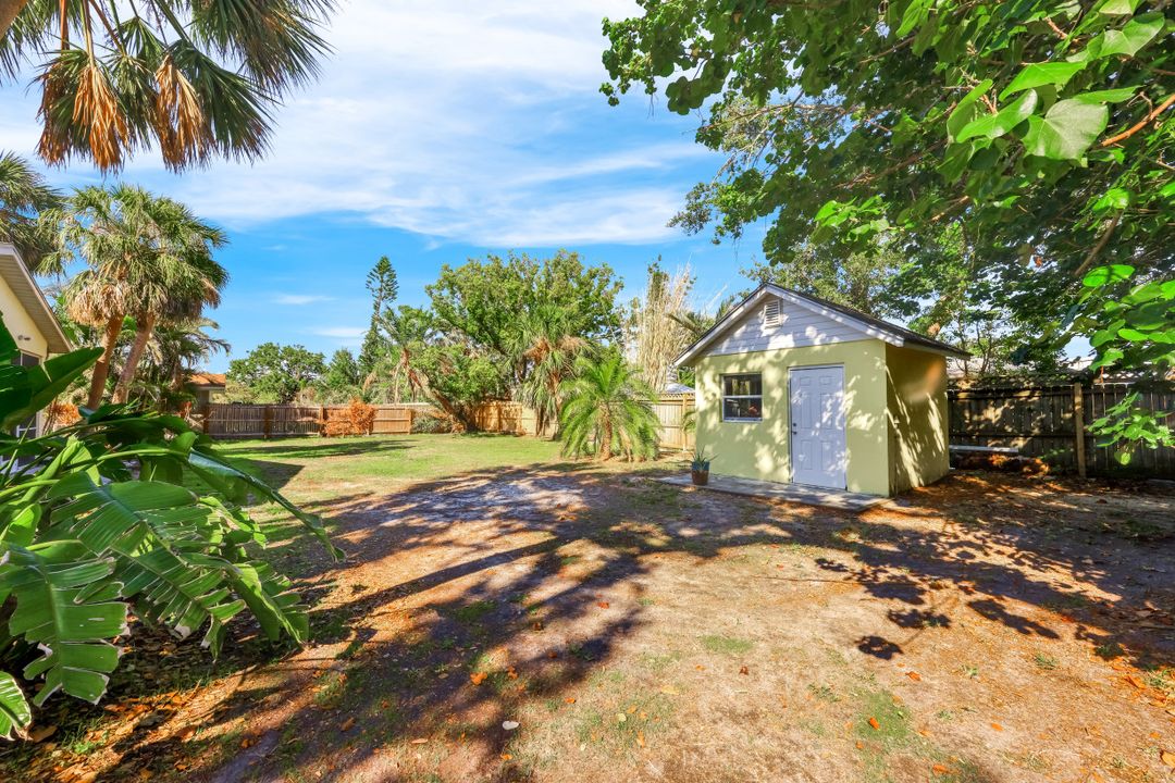 413 Pameto Rd, Nokomis, FL 34275