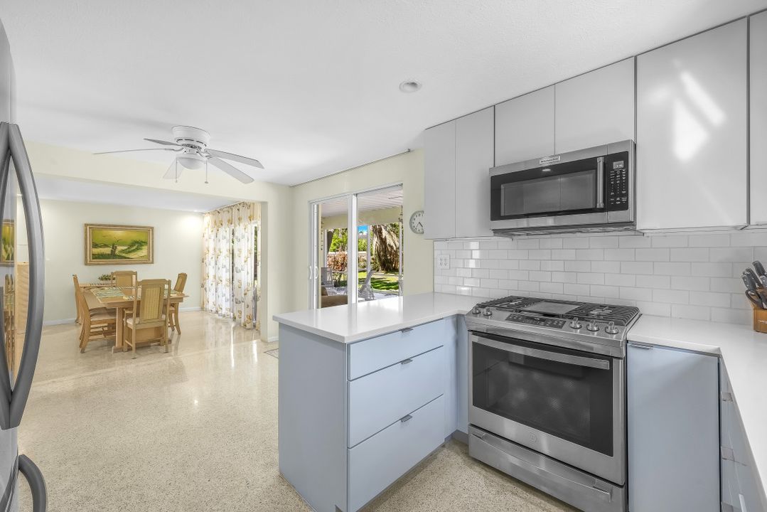 413 Pameto Rd, Nokomis, FL 34275