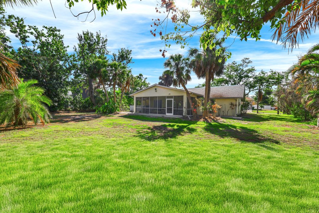 413 Pameto Rd, Nokomis, FL 34275