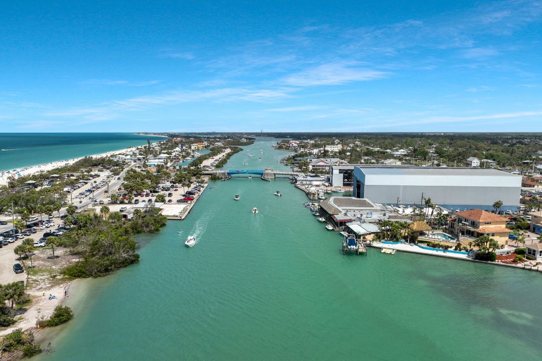 413 Pameto Rd, Nokomis, FL 34275
