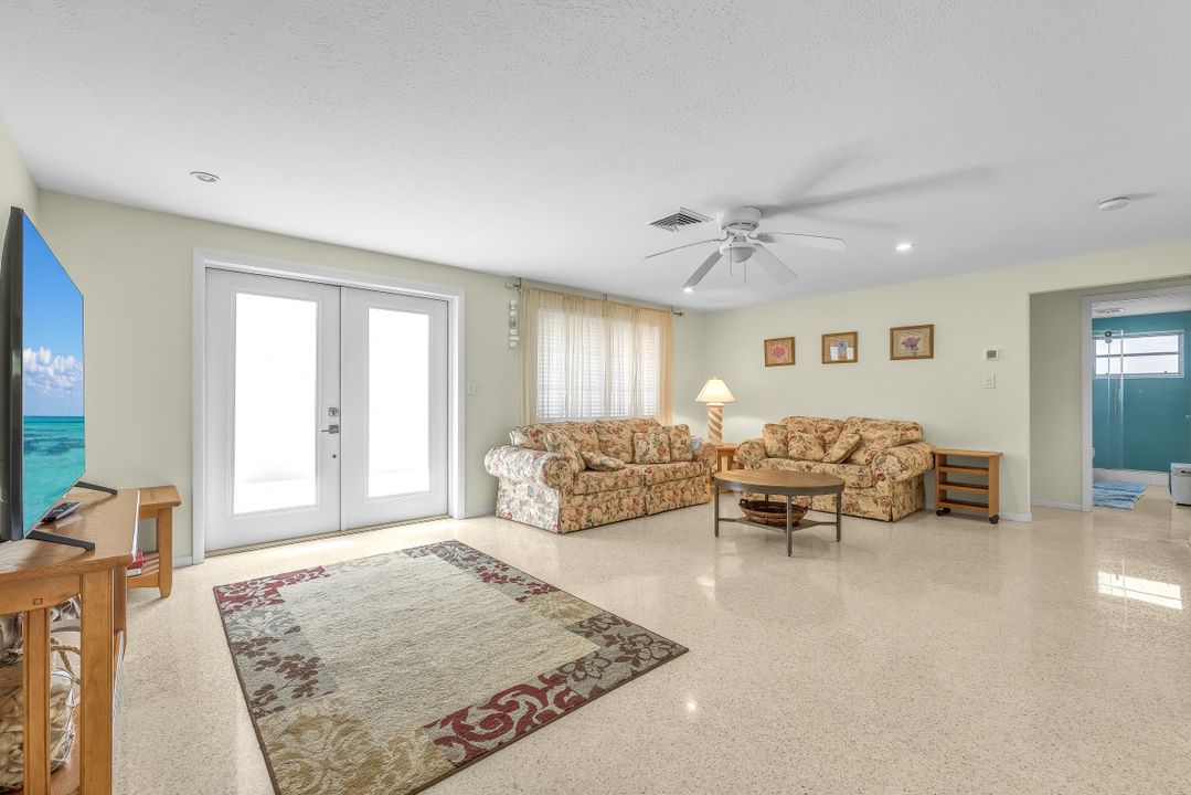 413 Pameto Rd, Nokomis, FL 34275