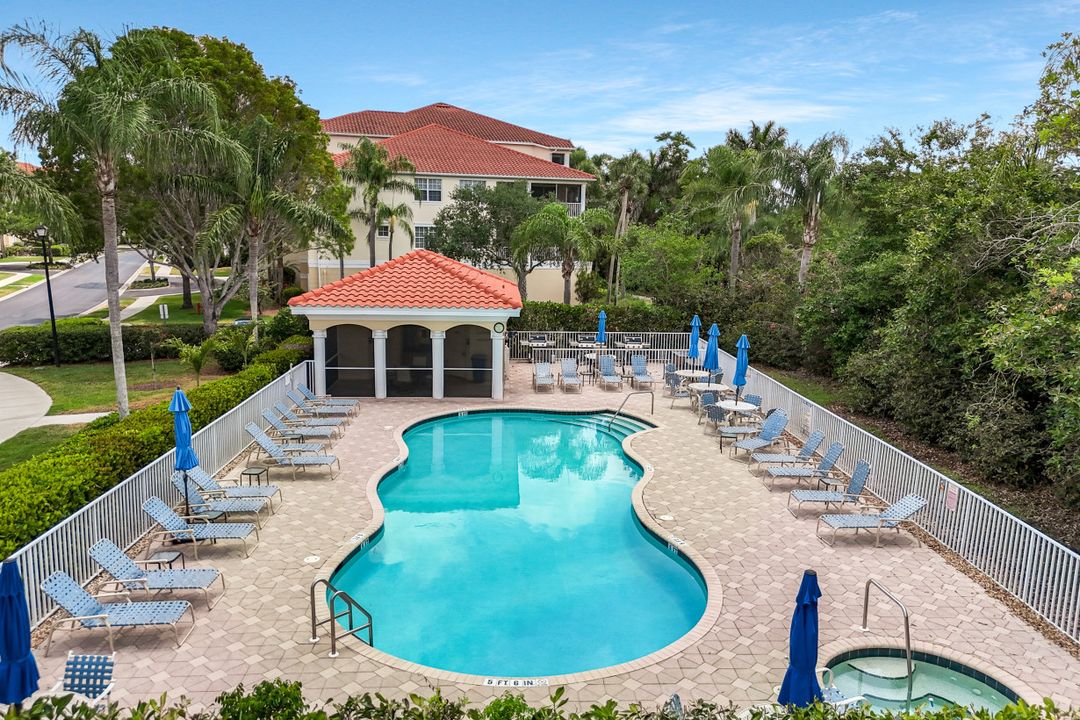 4883 Hampshire Ct #102, Naples, FL 34112