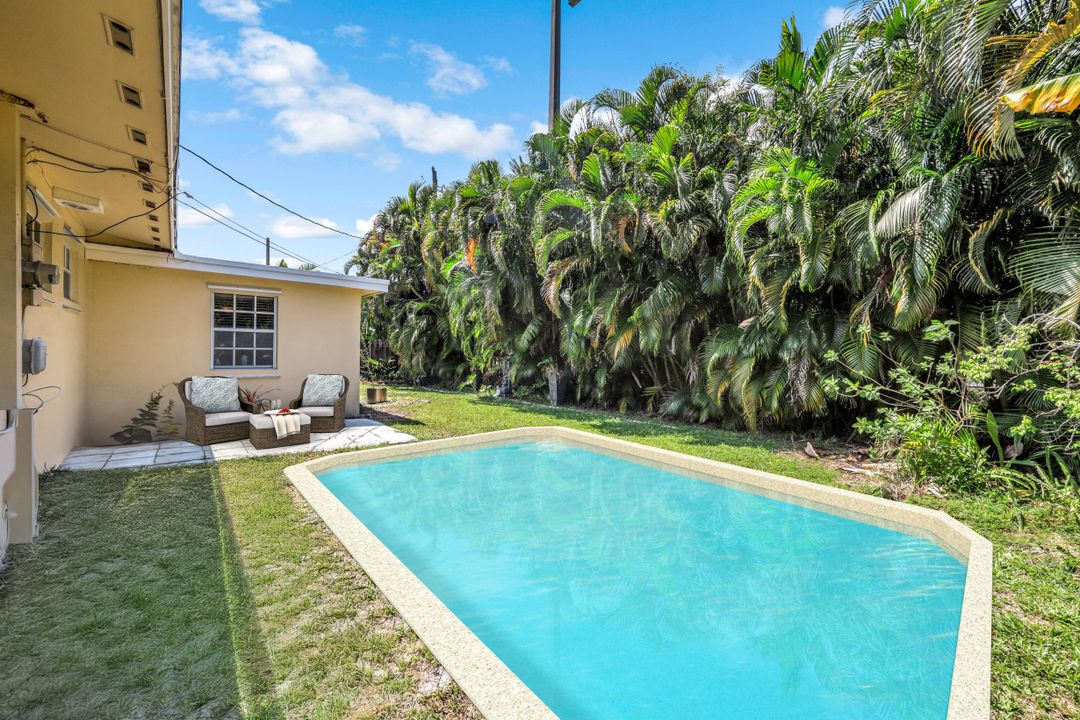 801 NW 26th St, Wilton Manors, FL 33311