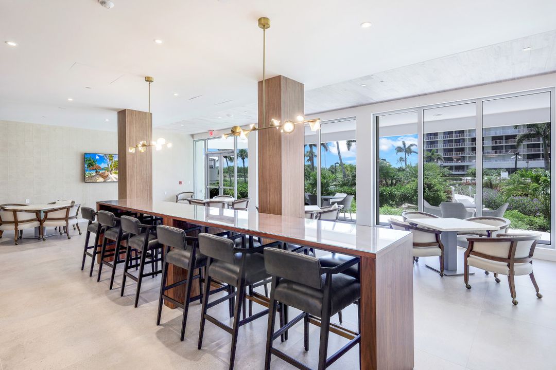 320 Seaview Ct #305, Marco Island, FL 34145