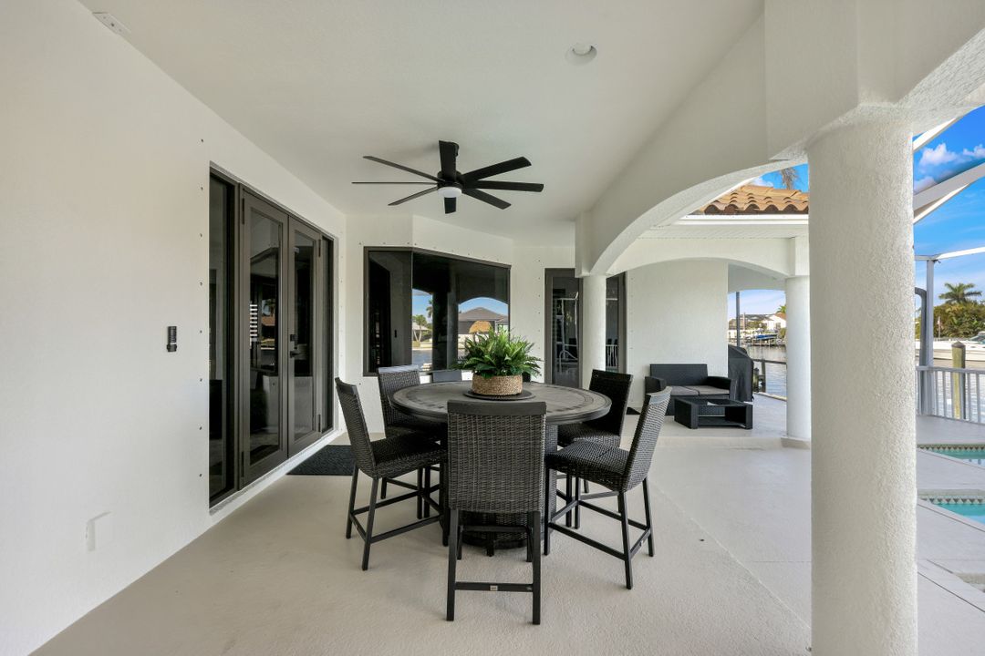 3917 SE 19th Ave, Cape Coral, FL 33904