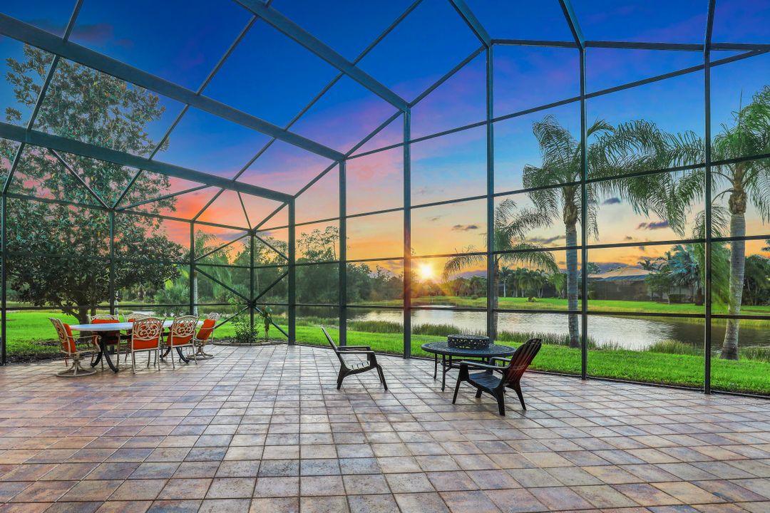 19440 Caladesi Dr, Fort Myers, FL 33967