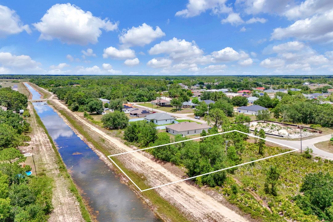 2201 Tena Ave N, Lehigh Acres, FL 33971