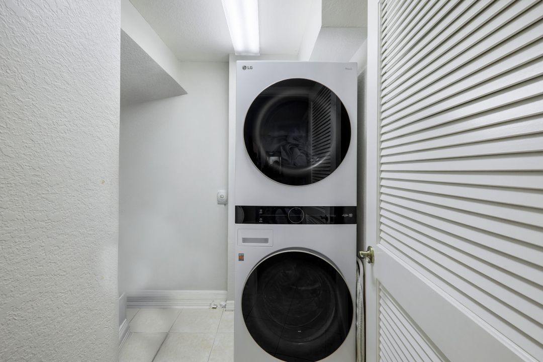 20101 Seagrove St #702, Estero, FL 33928