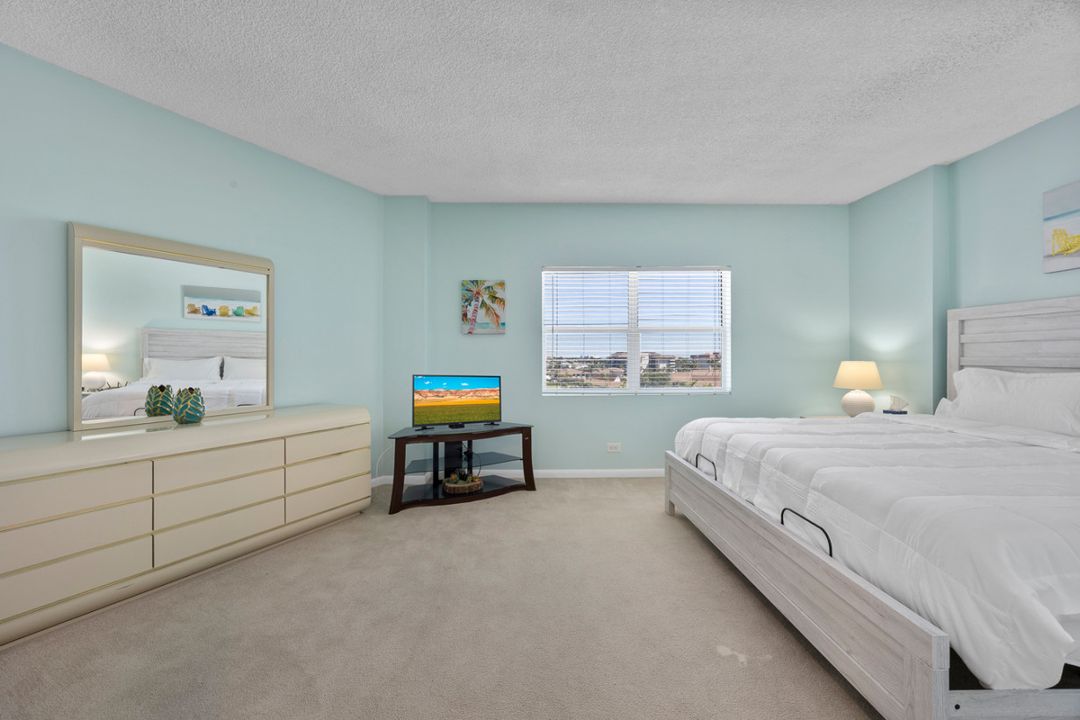 220 Seaview Ct #613, Marco Island, FL 34145