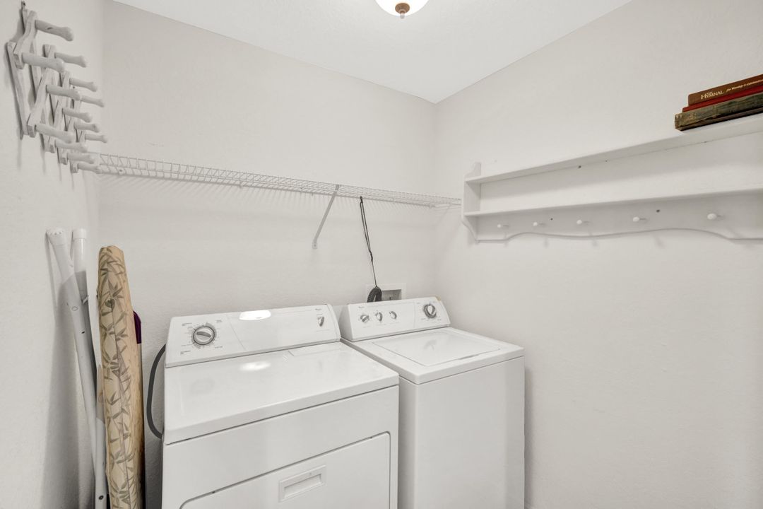 1002 SE 13th Ave, Cape Coral, FL 33990