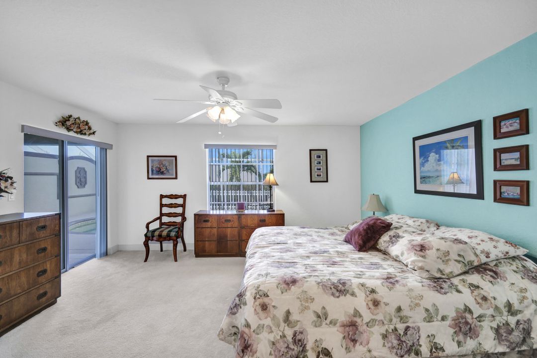 1002 SE 13th Ave, Cape Coral, FL 33990