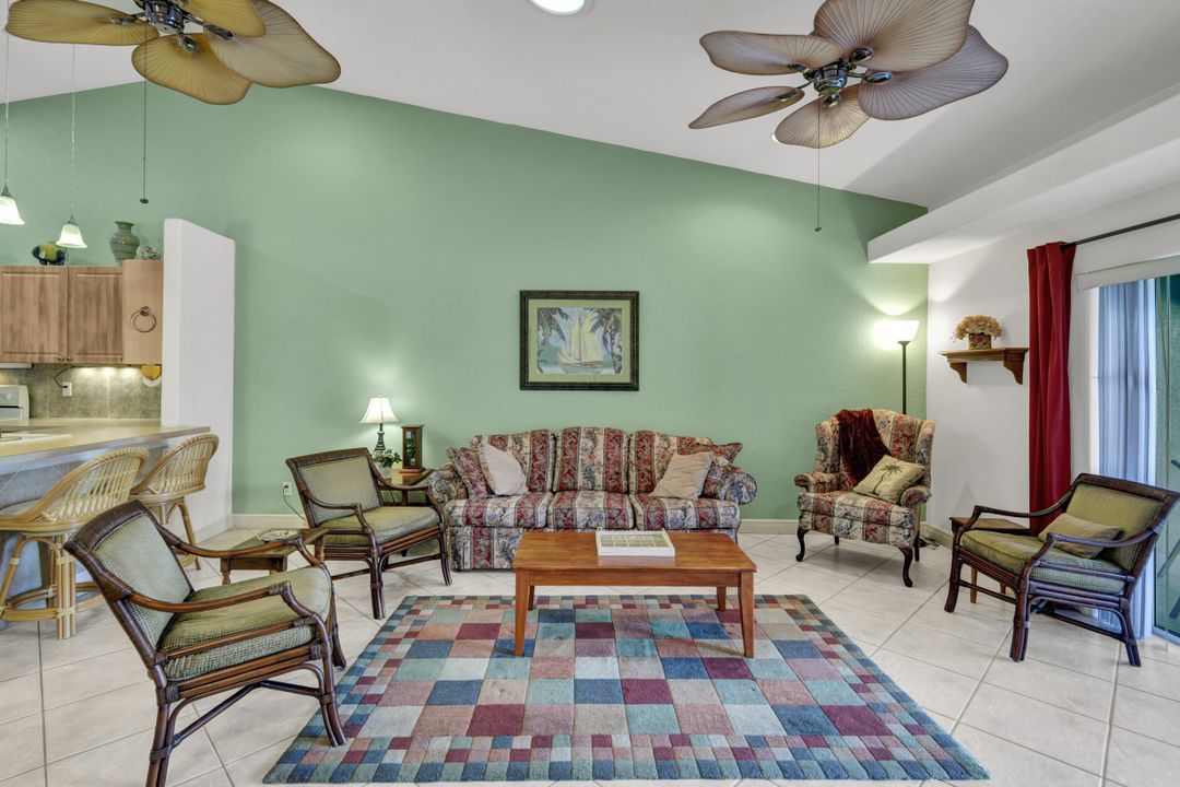 1002 SE 13th Ave, Cape Coral, FL 33990