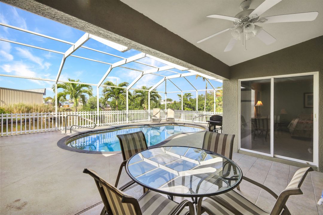 1002 SE 13th Ave, Cape Coral, FL 33990
