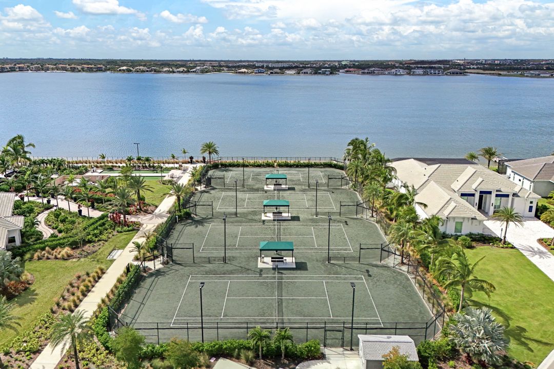 11641 Canal Grande Dr, Miromar Lakes, FL 33913