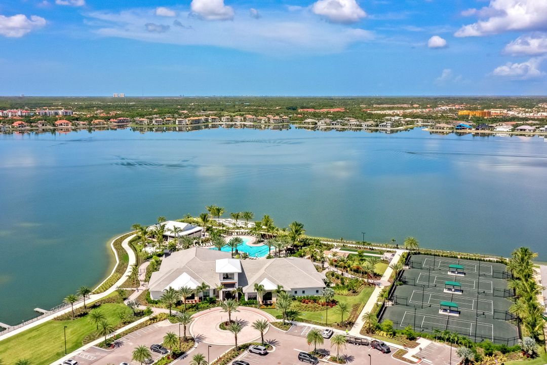 11641 Canal Grande Dr, Miromar Lakes, FL 33913