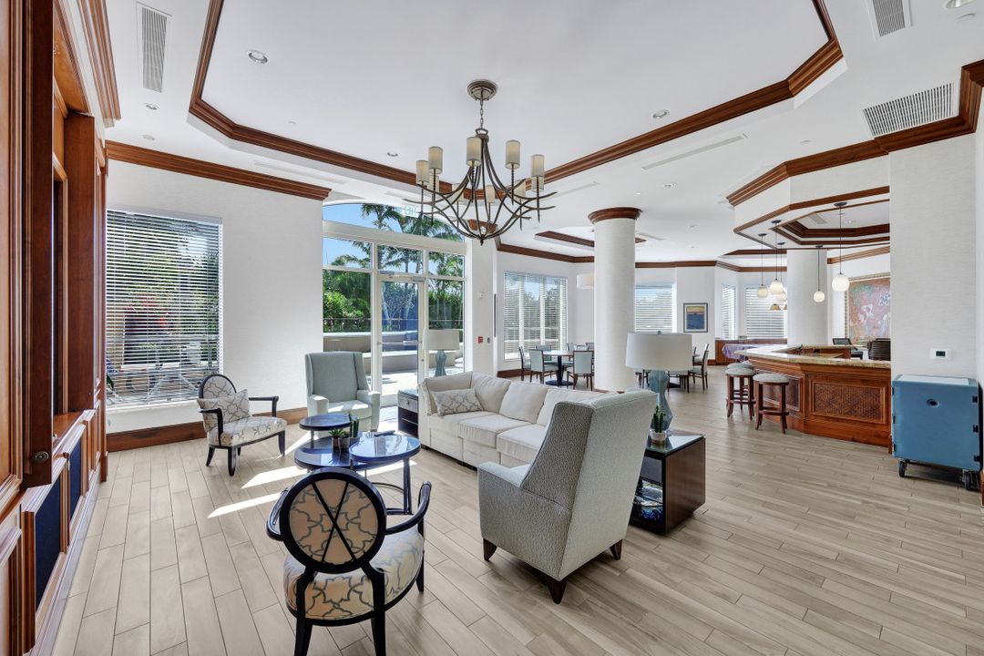 1060 Borghese Ln #1005, Naples, FL 34114