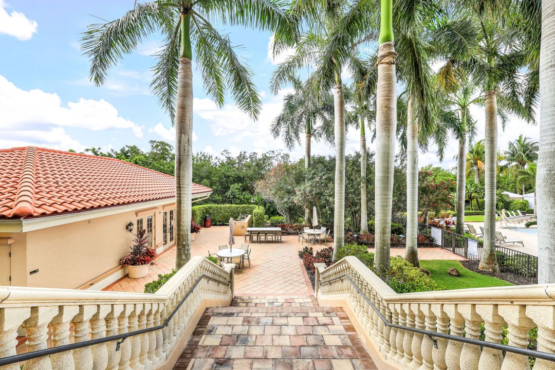 1050 Borghese Ln #106, Naples, FL 34114